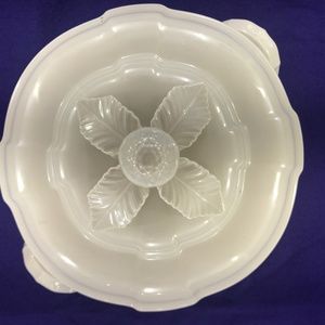 Villeroy and Boch round vegetable bowl Manoir